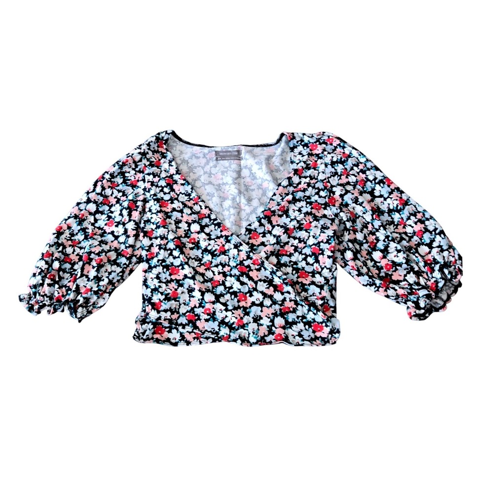 Urban Outfitters Floral Wrap Crop Top V-Neck Puff Sleeve Small Ditsy Cottagecore